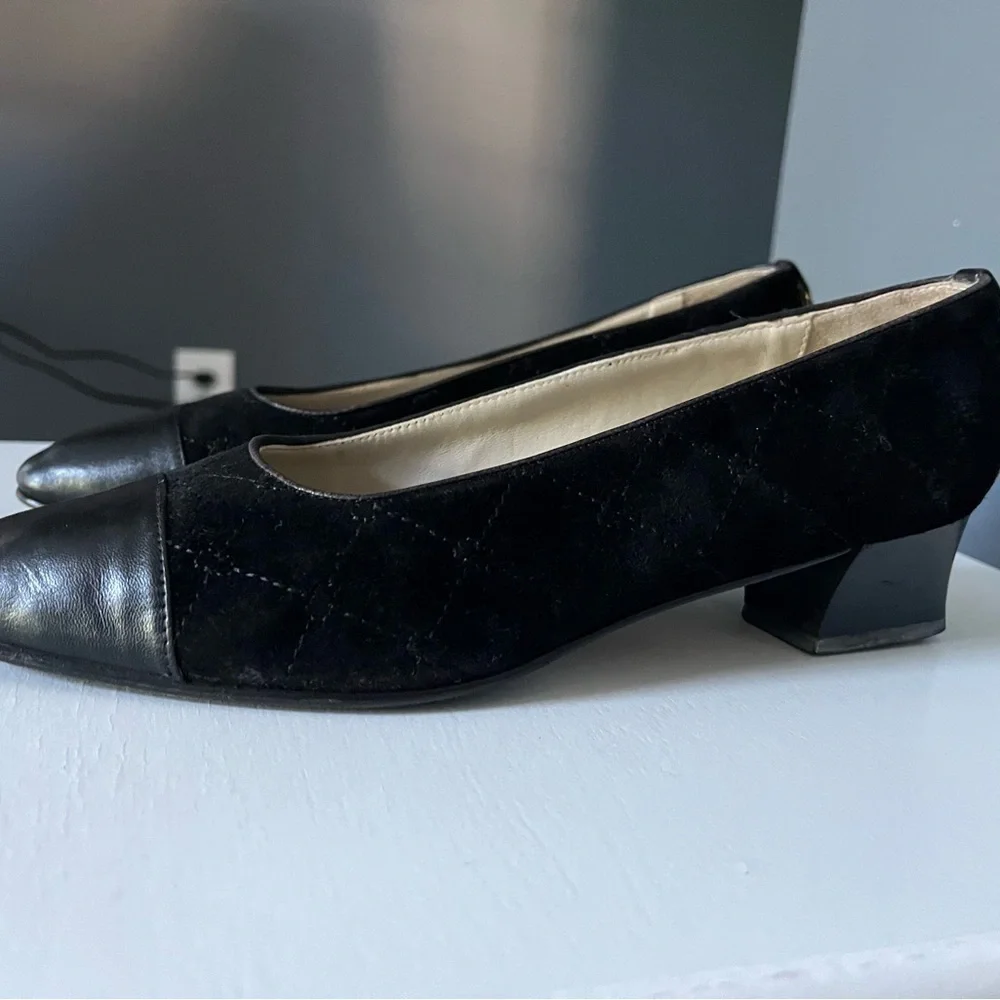 VTG Bally Black Suede Smooth Leather Combo Campanula Cap toe Pump Low Heel Sz 37 - Picture 6 of 13